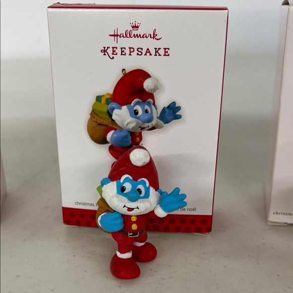 Hallmark Smurfs Keepsake Figurine Trio - Blue, Red, and White - Picture 3 of 4
